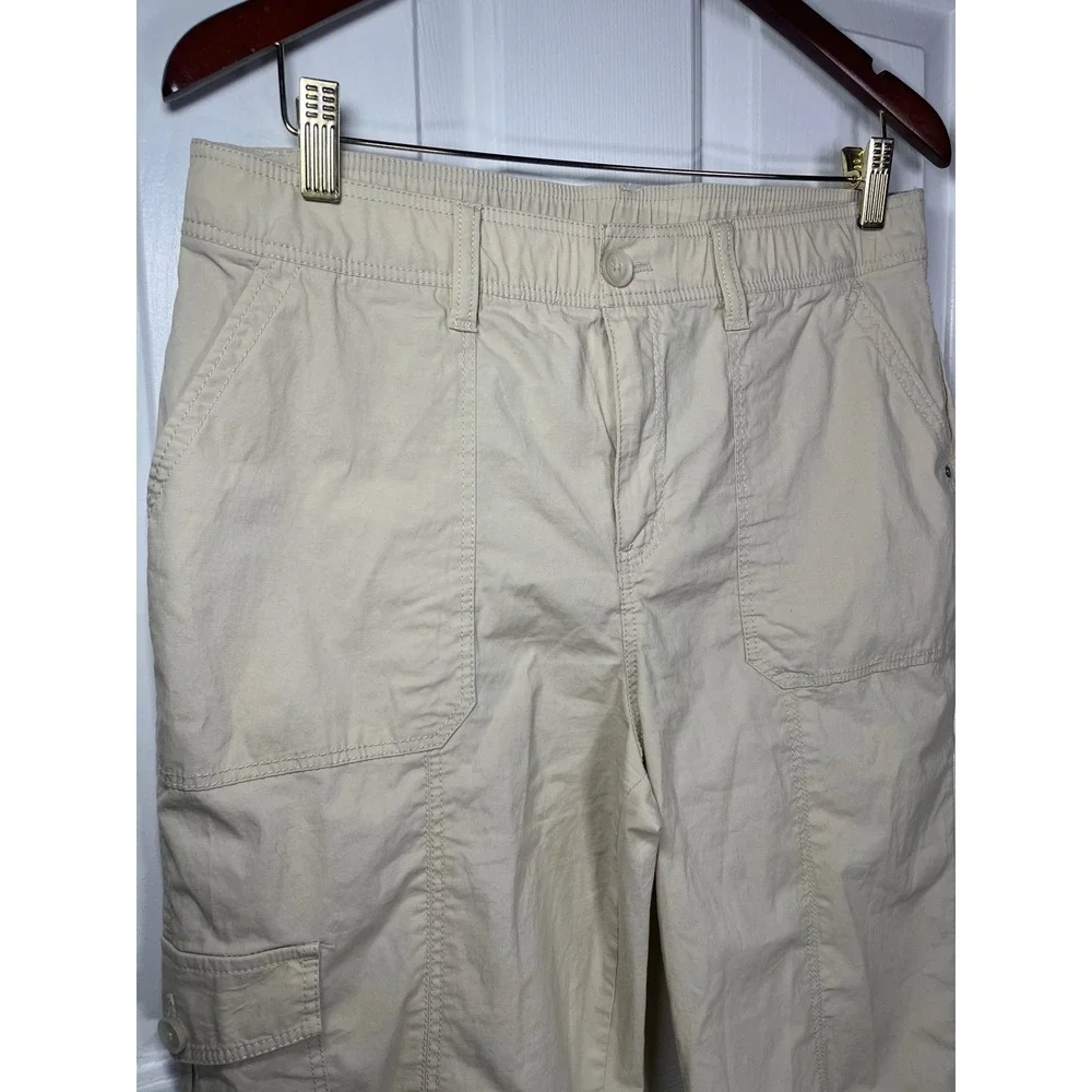 Chicos Cargo Crop Pants Size 8 Beige Mid Rise Utility Pocket Cuffed Hem Coastal